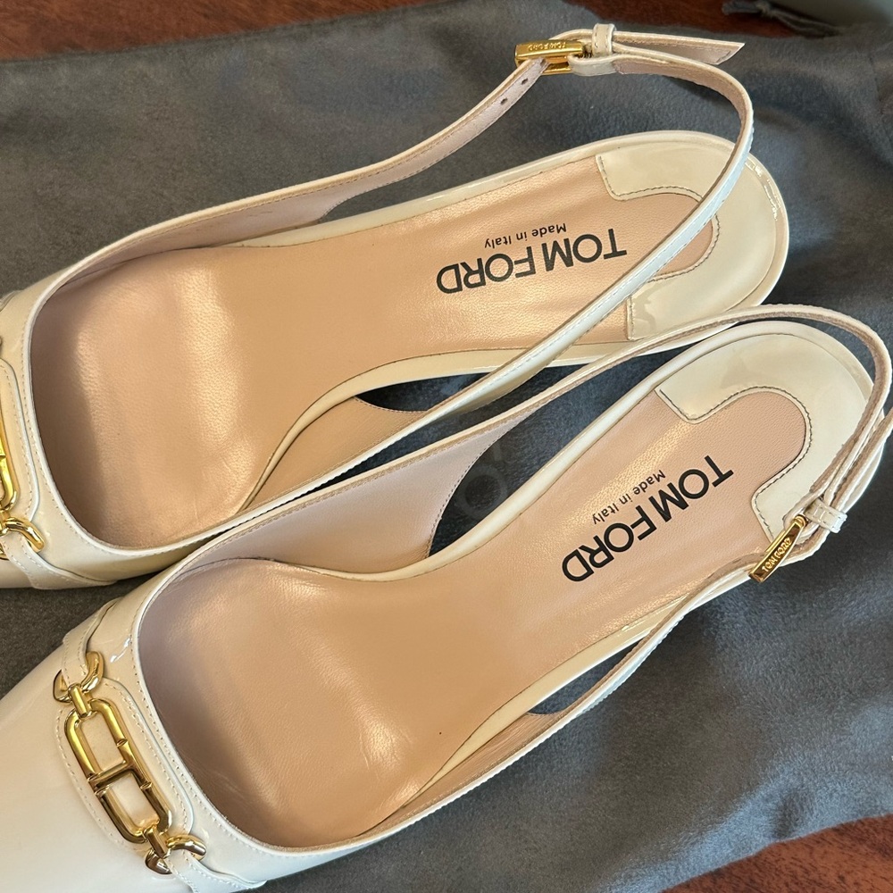 Tom Ford Cream Slingback Heels with Gold Chain - Picture 15 of 15